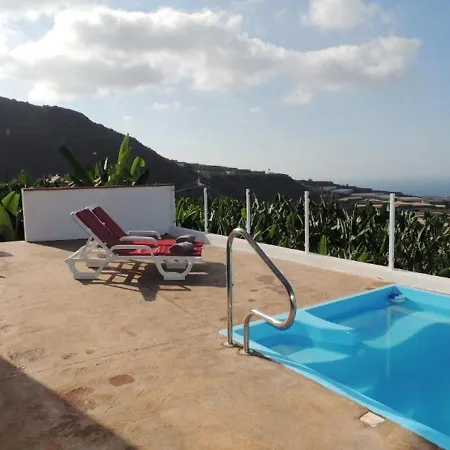 2 Bedrooms House With Sea View Shared Pool And Furnished Terrace At Santiago Del Teide 3 Km Away From The Beach 別荘 *