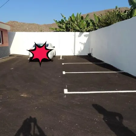 別荘 2 Bedrooms House With Sea View Shared Pool And Furnished Terrace At Santiago Del Teide 3 Km Away From The Beach サンティアゴ・デル・テイデ